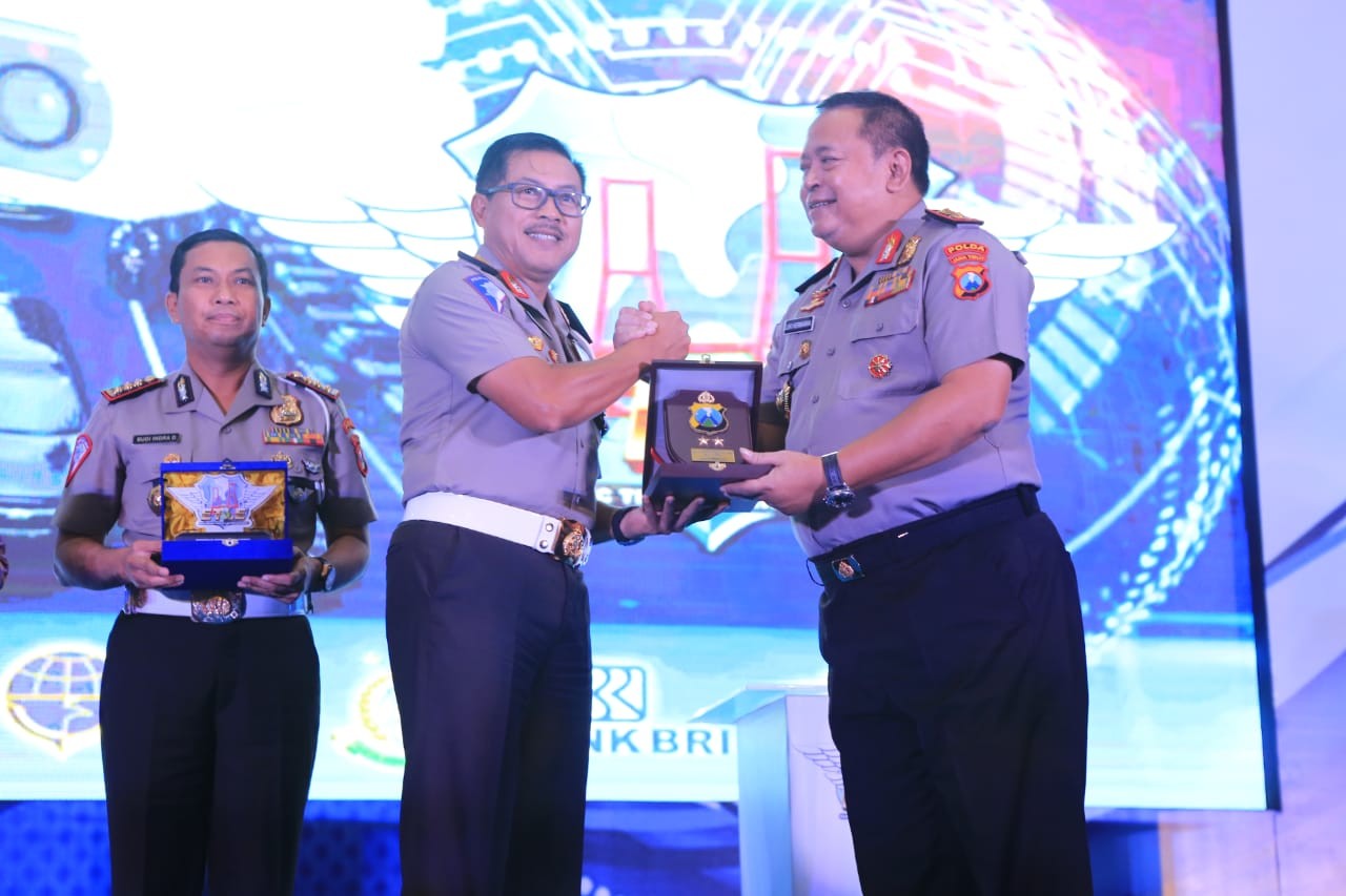 Kapolres Tulungagung Bersama Kasat Lantas Hadiri Launching ETLE di Polda Jatim
