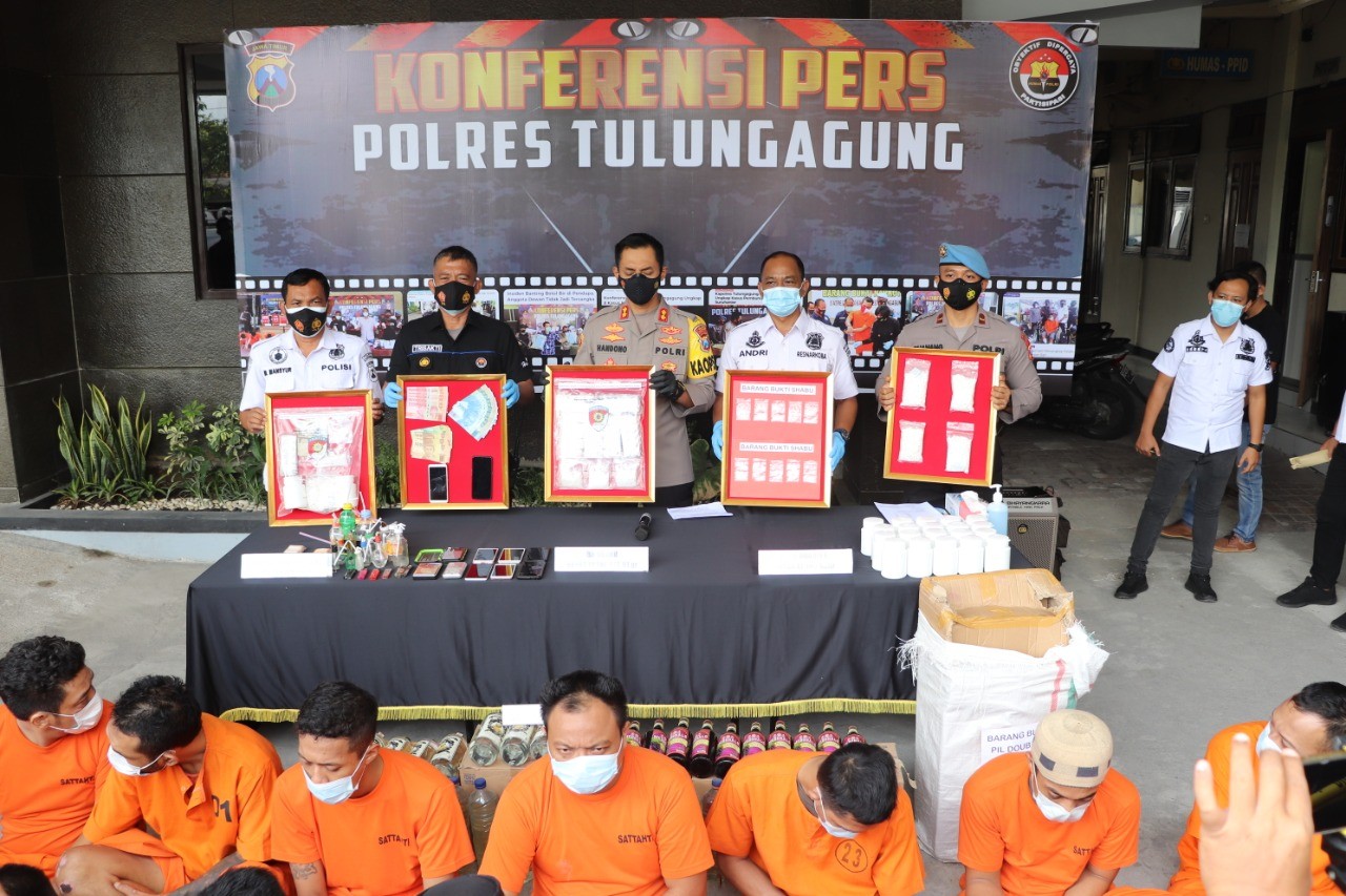 Ungkap Kasus Narkoba, Polres Tulungagung Amankan 278 Gram Shabu dan Puluhan Ribu Pil Double L