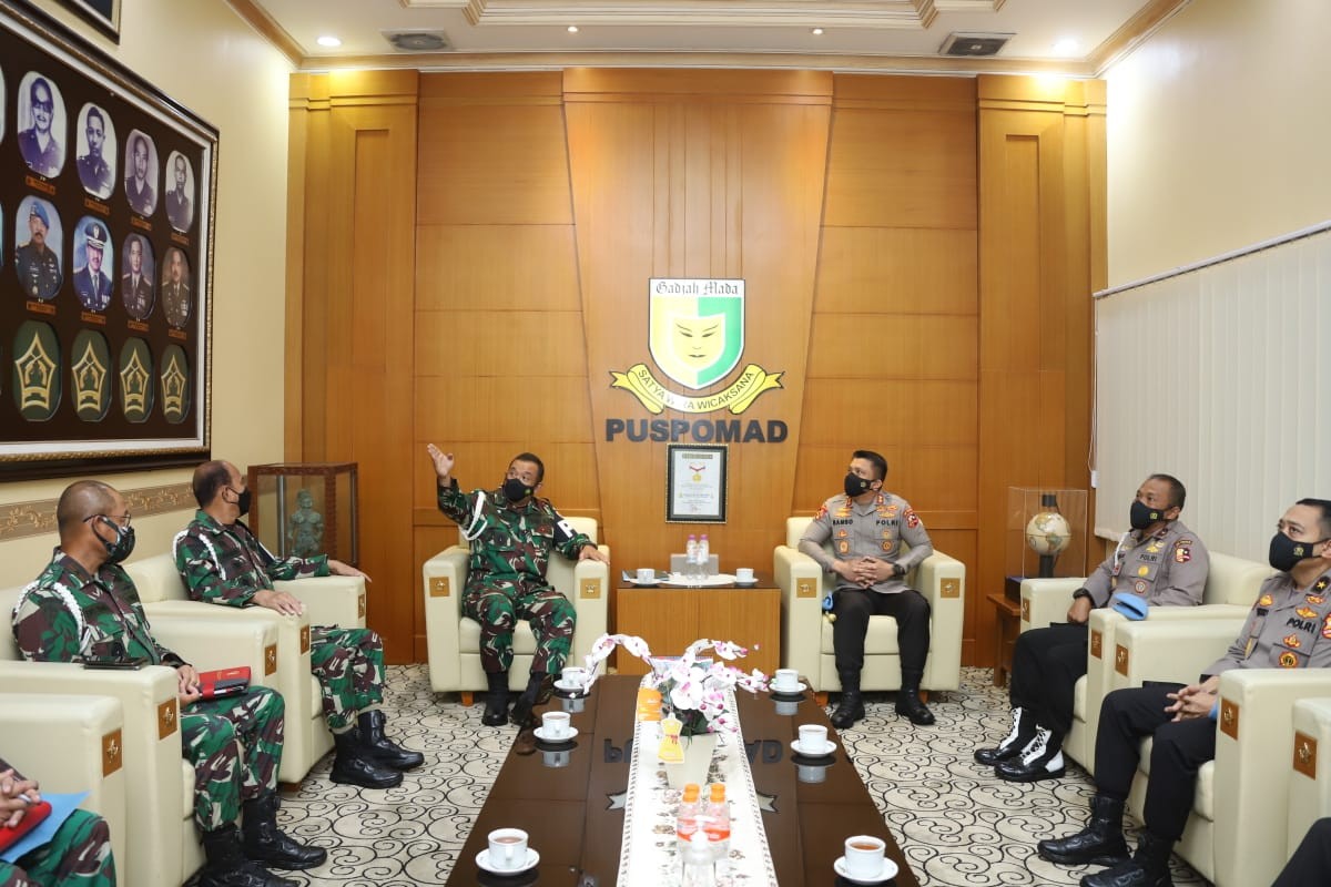 Perkuat Sinergi Dalam Penegakan Disiplin Personel TNI-Polri,  Kadiv Propam Polri Sambangi Danpuspom 