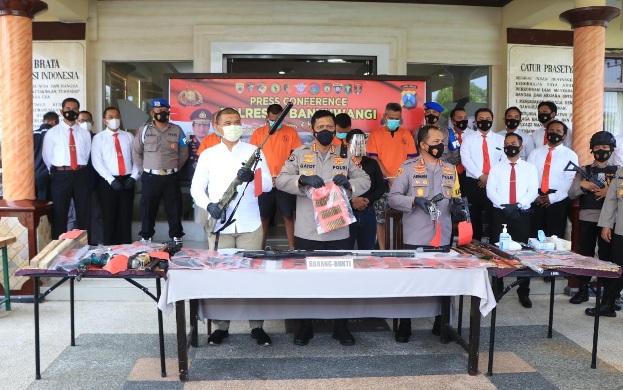 Polresta Banyuwangi Ungkap Senpi Rakitan dan Ringkus Empat Tersangka