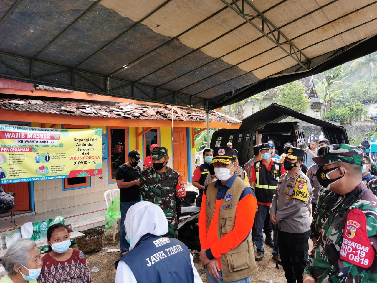 Forkopimda Jatim Mendirikan Posko Bencana Alam Gempa Bumi dan Dapur Lapangan di Kab Malang