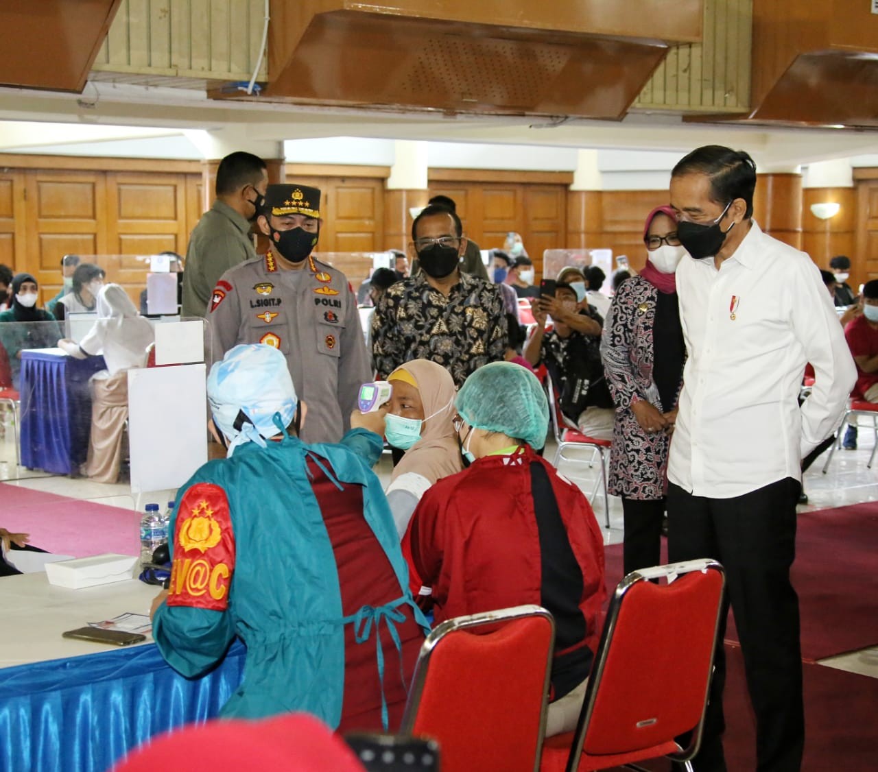 Polri Bersinergi Dengan BEM dan OKP Gelar Vaksinasi Merdeka se-Indonesia