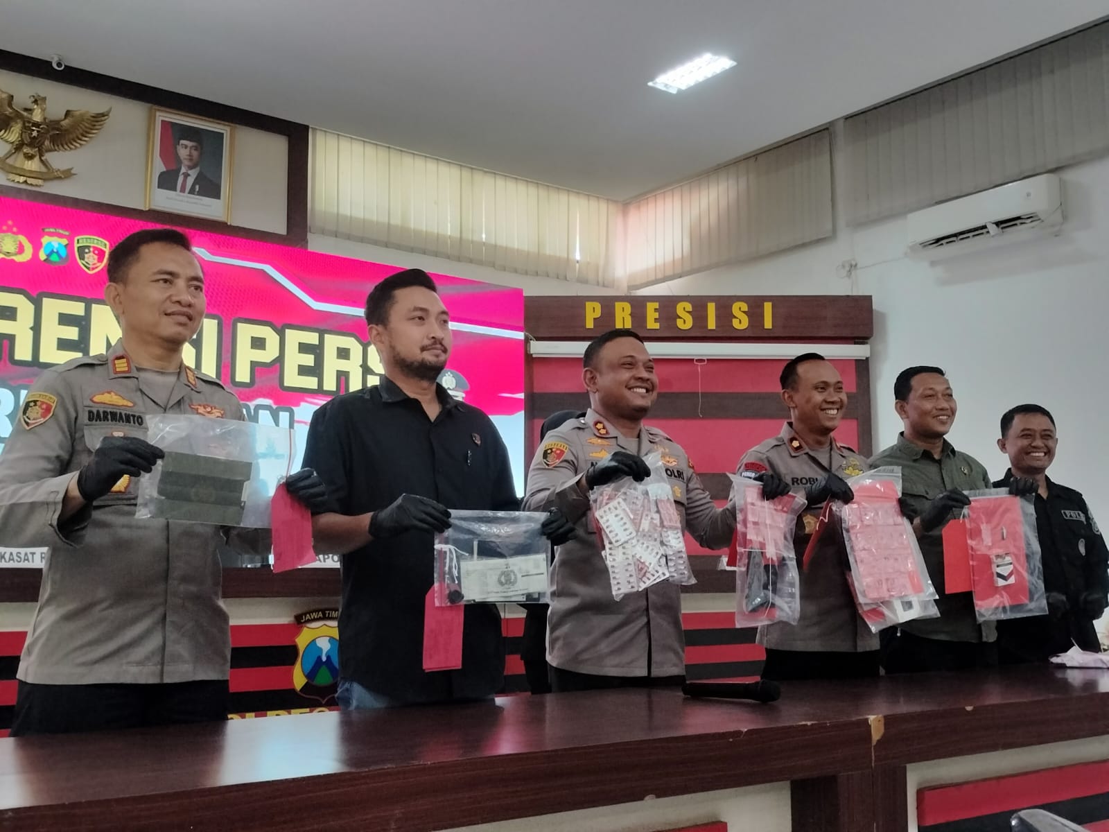 Pengedar 780 Butir Pil Pregabalin Ditangkap Satresnarkoba Polres Tuban