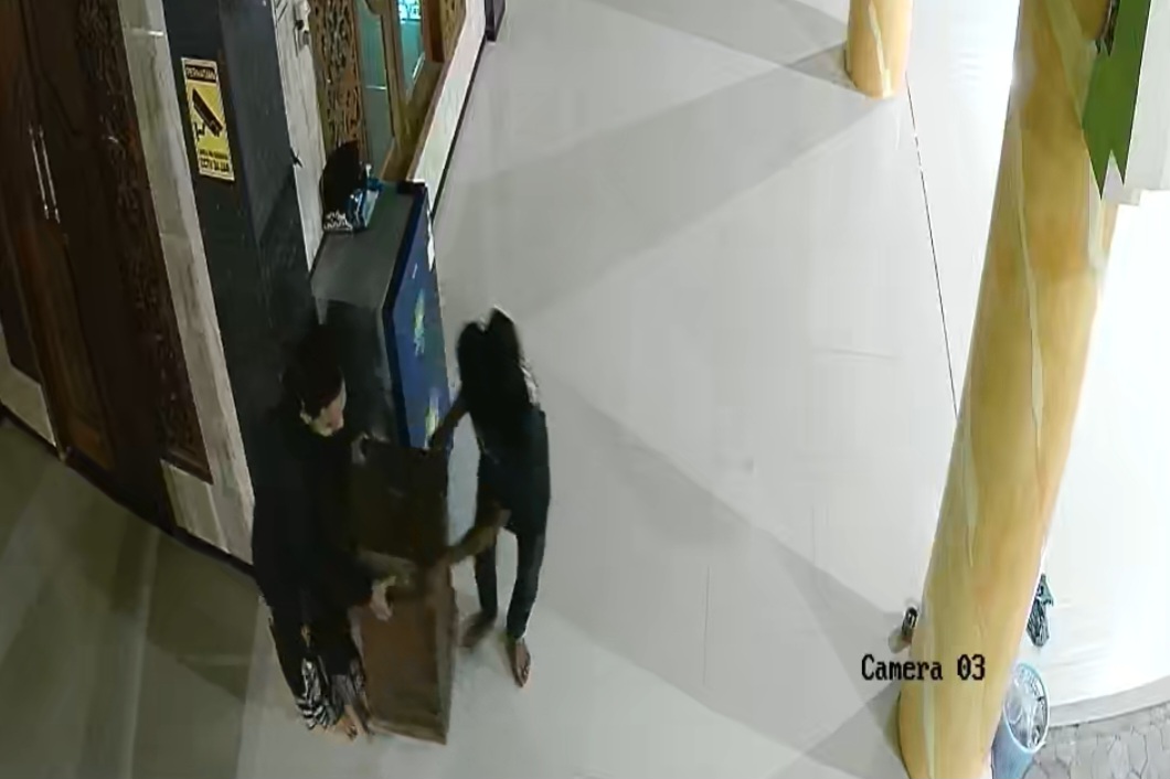 Kotak Amal Masjid di Bojonegoro Digondol Maling, Aksinya Terekam CCTV
