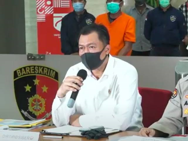 DITTIPIDSIBER POLRI TANGKAP PELAKU PENIPUAN DAN PENCUCIAN UANG ONLINE SHOP GRAB TOKO