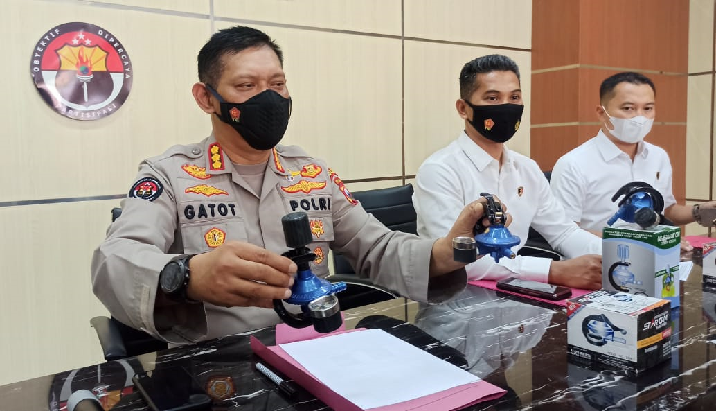 Polda Jatim Bongkar Peredaran Regulator Tak Ber SNI