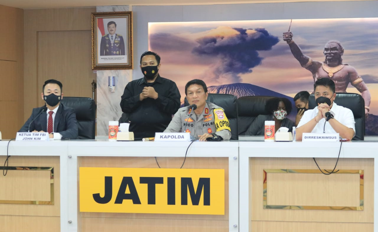 Polda Jatim Bongkar Pembuat dan Pengedar Scampage/ Website Palsu Mencairkan Dana PUA Warga AS