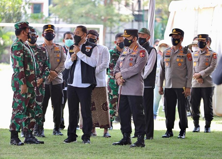 Panglima TNI dan Kapolri Berikan Apresiasi Forkompimda dalam Penanganan Covid di Jatim