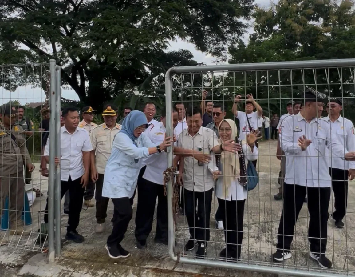 Sengketa RPH Banjarsari : Pemkab Bojonegoro Buka Segel, Ahli Waris Sebut MA Tak Menangkan Pemilik Aset