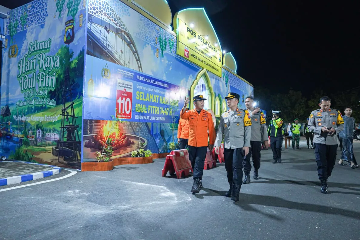 Pastikan Mudik Aman, Kapolres Bojonegoro Sidak Pos Pelayanan Ketupat Semeru 2026 Saat Dini Hari