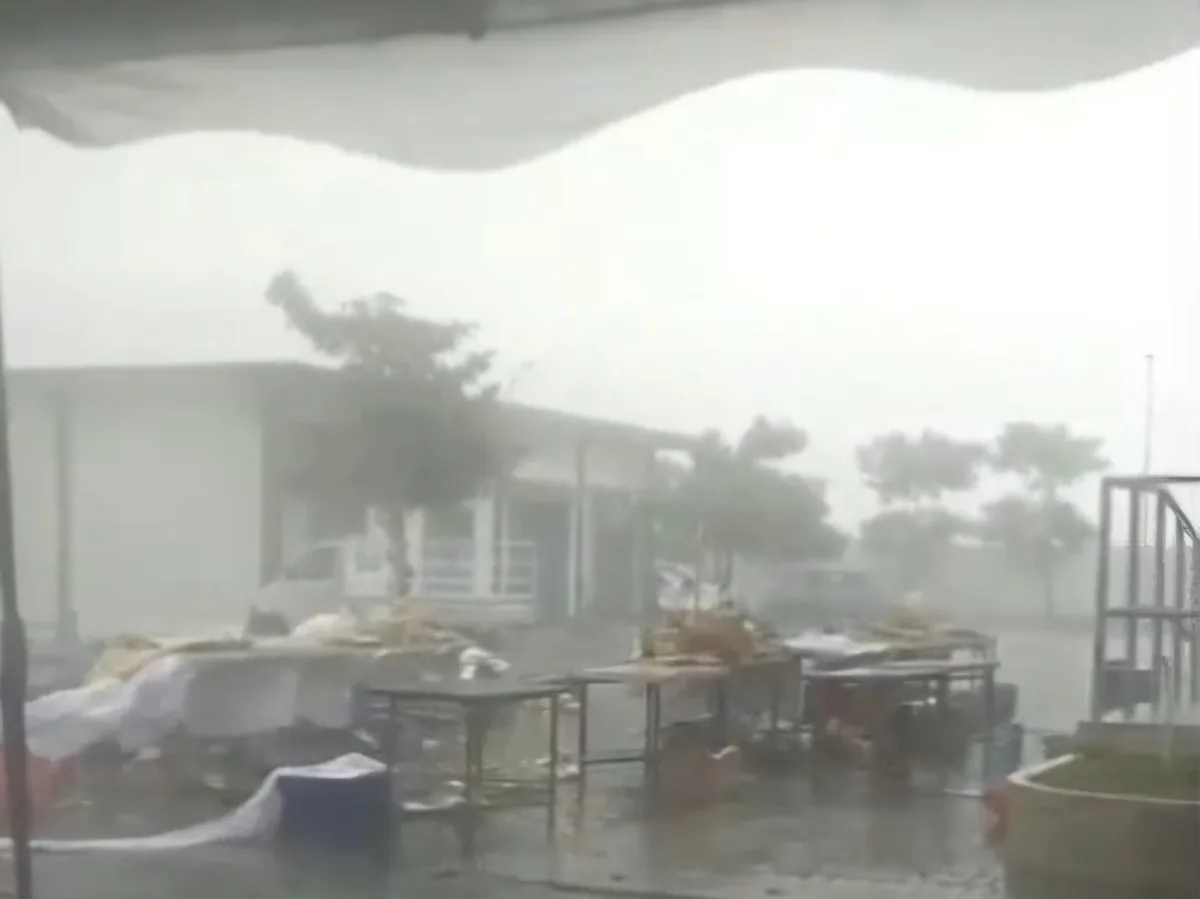 Insiden Angin Kencang di RSUD Bojonegoro: Direktur Bantah Ada Kejadian, Wadir Justru Benarkan Musibah