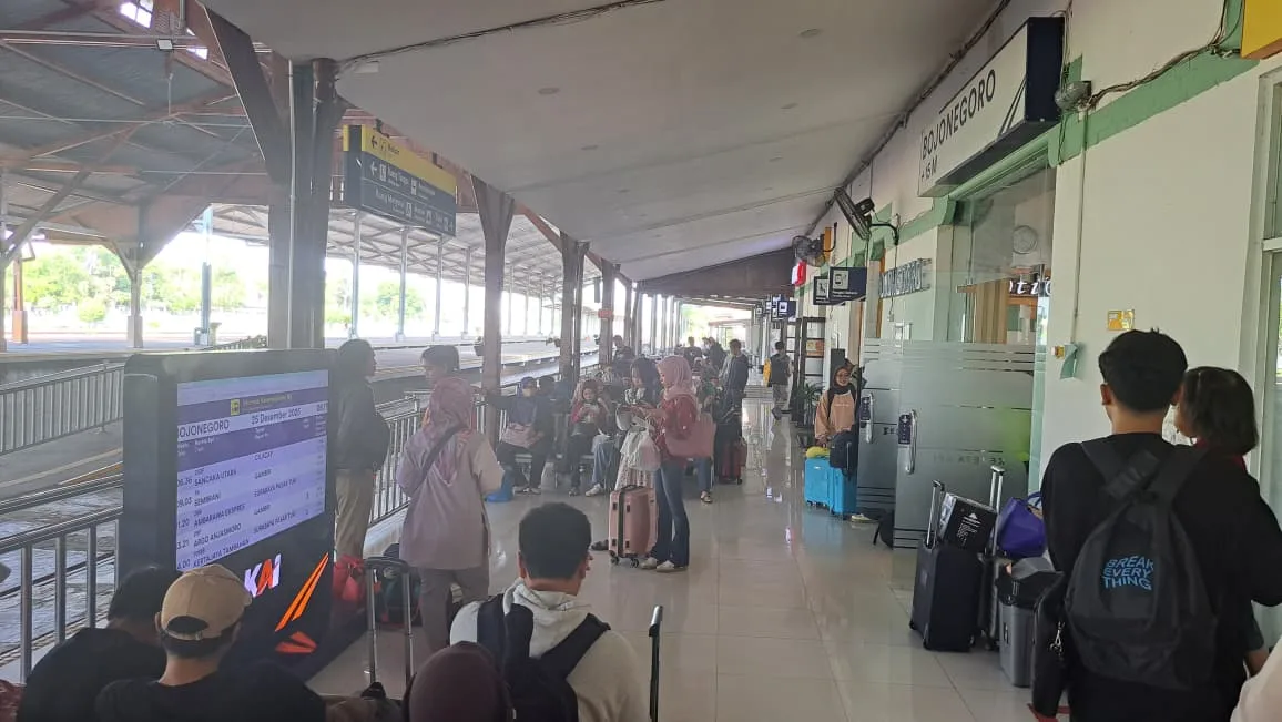  2.401 Penumpang Padati Stasiun Bojonegoro di Hari Ketiga Arus Mudik Lebaran 2026