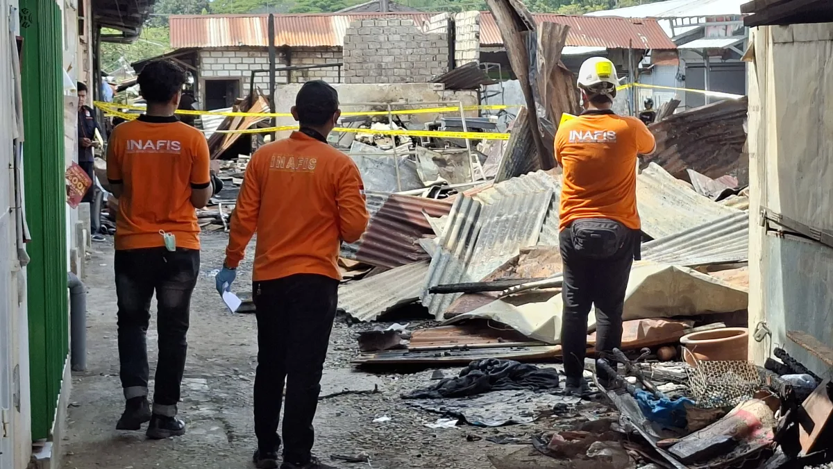 Tim Inafis Polda Jatim ke Pasar Baru Tuban, Lakukan Olah TKP