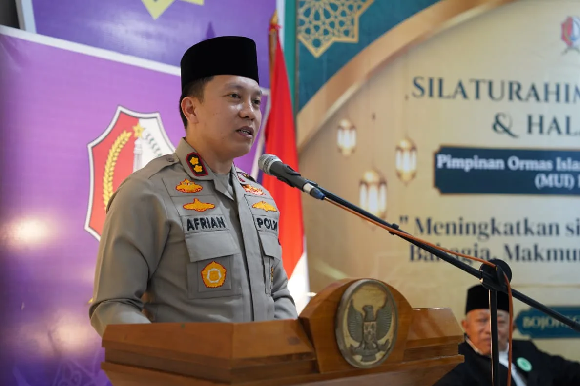 Polisi Ajak Warga Bojonegoro Jaga Kamtibmas di Dunia Maya, Batasi Gadget pada Anak