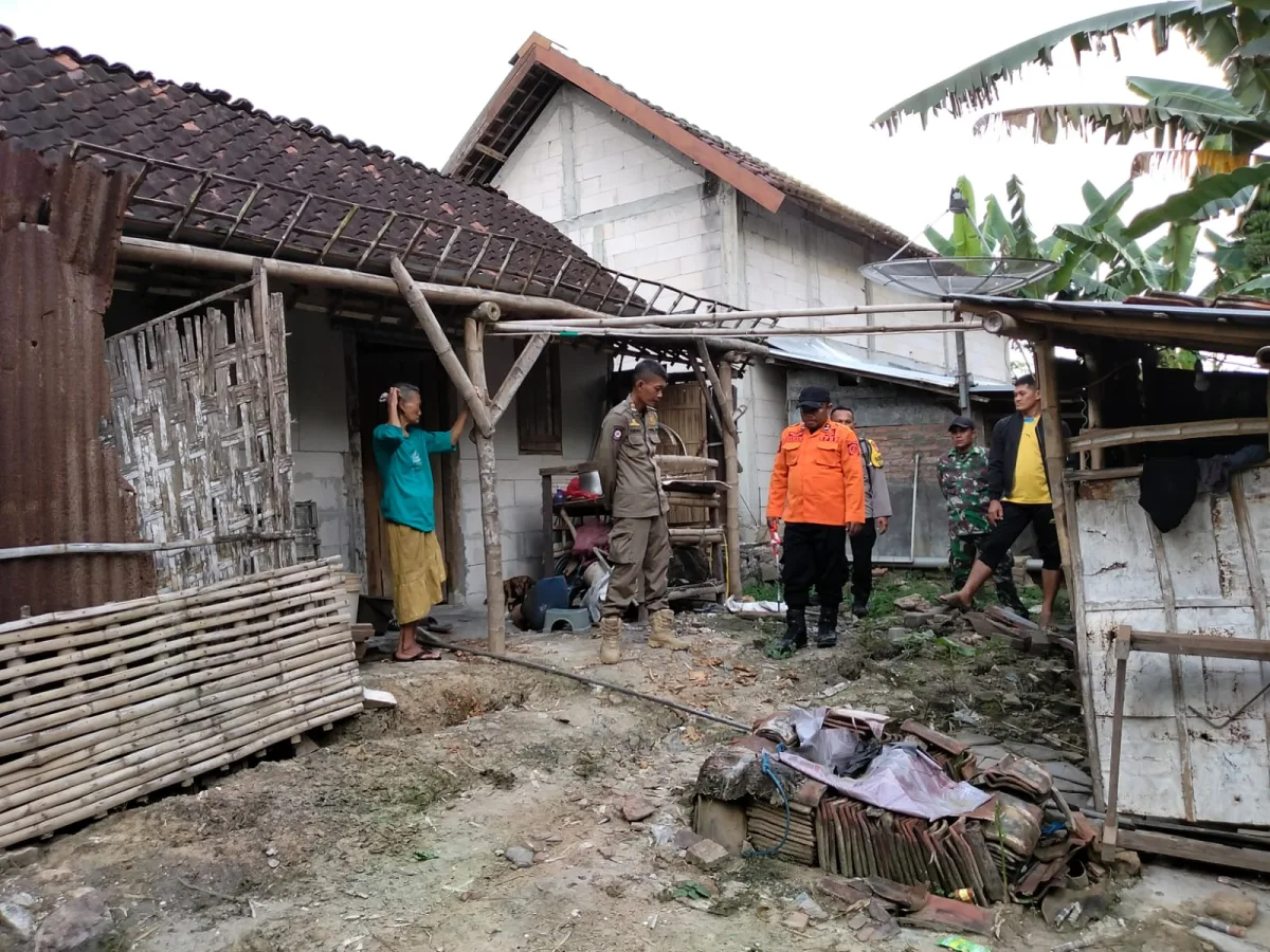 Ngeri! Tanah di Seranak Bojonegoro Amblas 380 Meter Akibat Luapan Kali Kening