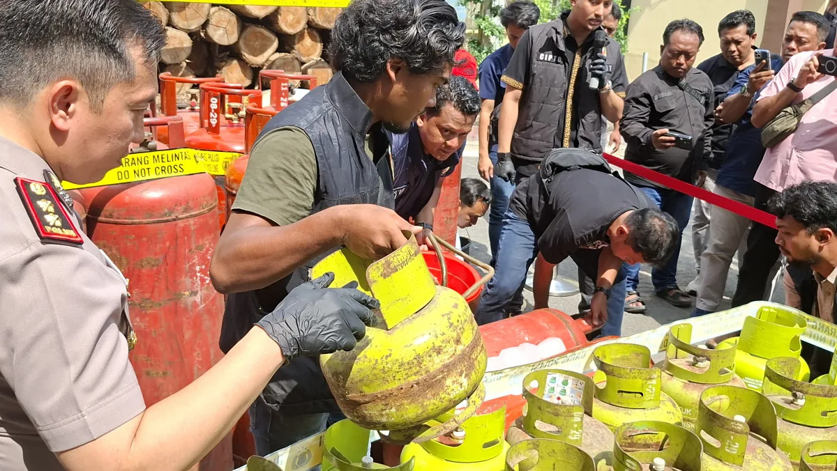 Polres Bojonegoro Bongkar Sindikat Pengoplos LPG Subsidi, 102 Tabung Melon Disita!