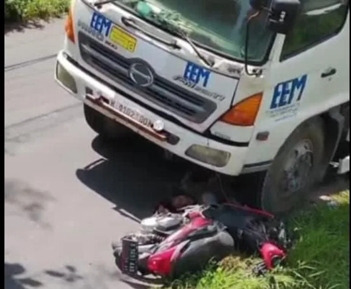 Tragis! Siswi SMA di Bojonegoro Tewas Terlindas Truk Molen Usai Pulang Sekolah