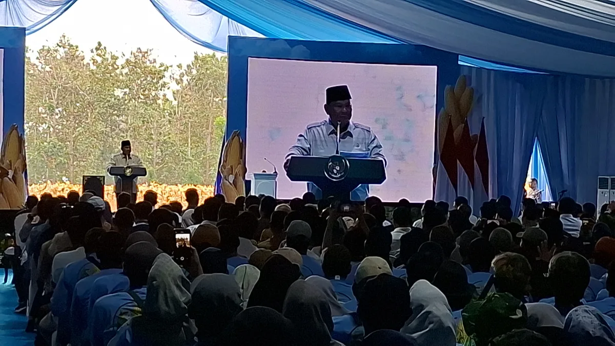 Presiden Prabowo Groundbreaking 10 Gudang Pangan Polri dan Luncurkan 166 SPPG dari Tuban 