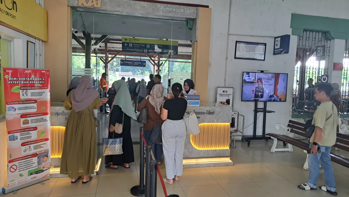Stasiun Bojonegoro 'Diserbu' Penumpang, 49 Ribu Orang Naik Kereta Selama April 2026