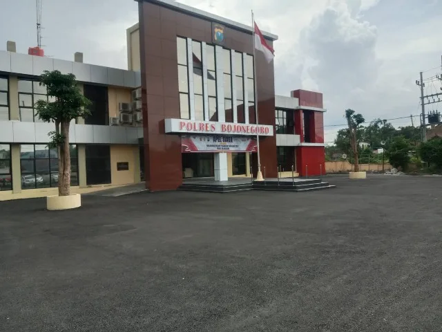 Mutasi Polri: AKBP Yenny Diarty Jabat Kapolres Bojonegoro, AKBP Afrian Geser ke Karawang