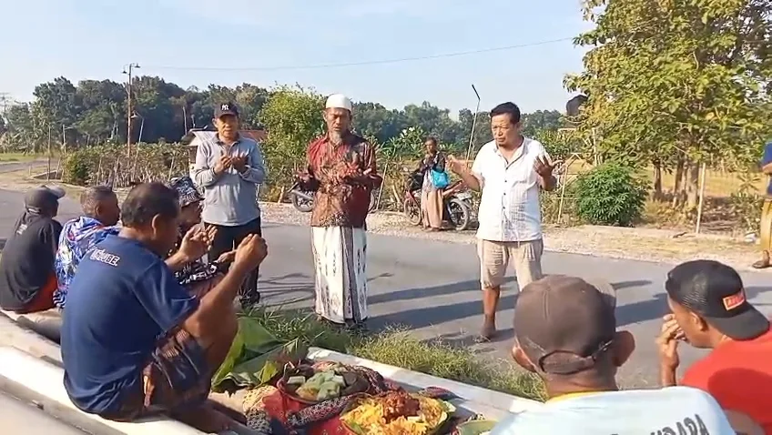 Sambut Panen, Petani di Kedungbondo Bojonegoro Gelar Tradisi Wiwitan