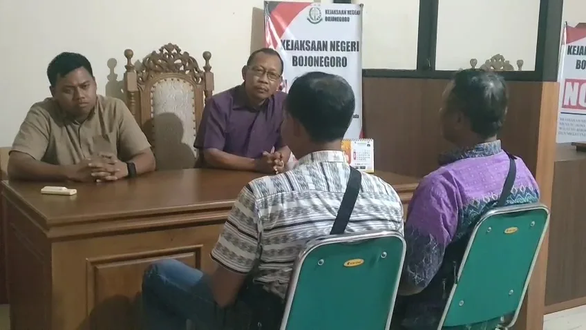 Diduga Asal-asalan, Proyek Jalan Beton Rp 2,7 M di Bojonegoro Dibidik Jaksa