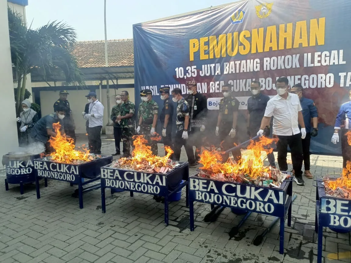 10,35 Juta Batang Rokok Ilegal di Bojonegoro Dimusnahkan, Negara Rugi Rp 7,7 M