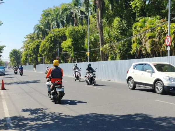 Revitalisasi Alun-Alun Bojonegoro Dimulai, Pemkab Pastikan Pohon Rindang Tak Ditebang