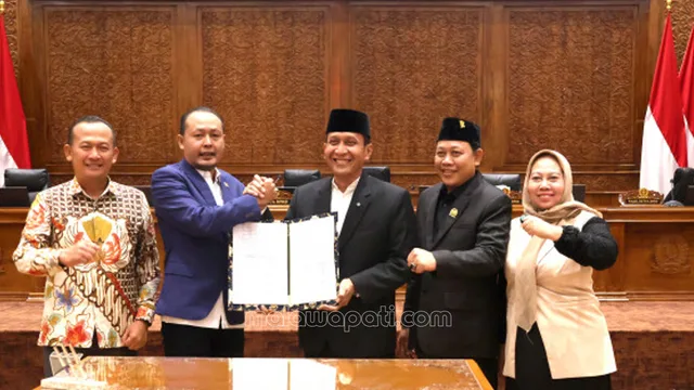 Infrastruktur Jadi Prioritas, DPRD Bersama Pemkab Bojonegoro Sahkan P-APBD 2026
