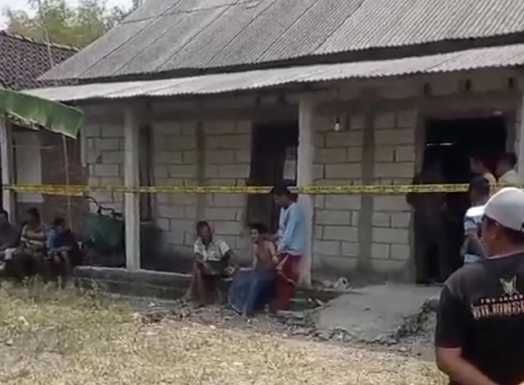 Tragedi Berdarah, Rumah Duka ODGJ di Bojonegoro Dipasangi Garis Polisi