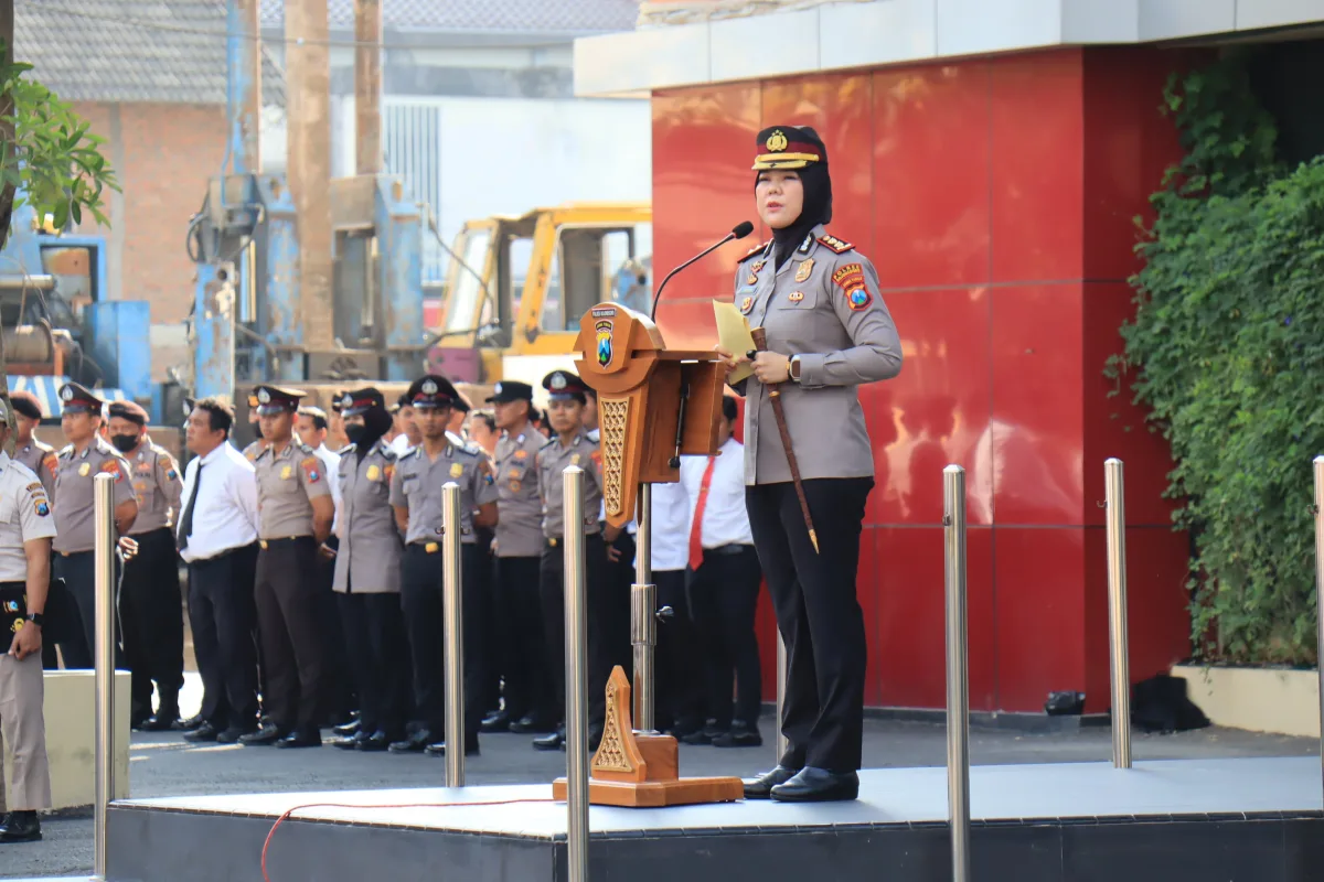 AKBP Yenni Diarty Ajak Polisi Bojonegoro Membumikan Pelayanan Humanis 