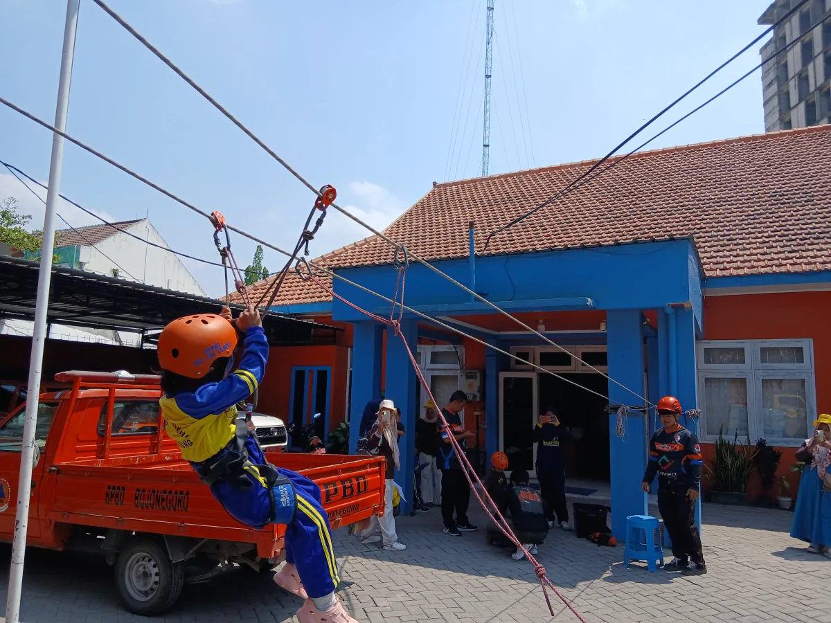 Aksi Seru Siswa TK Belajar Keselamatan di BPBD Bojonegoro