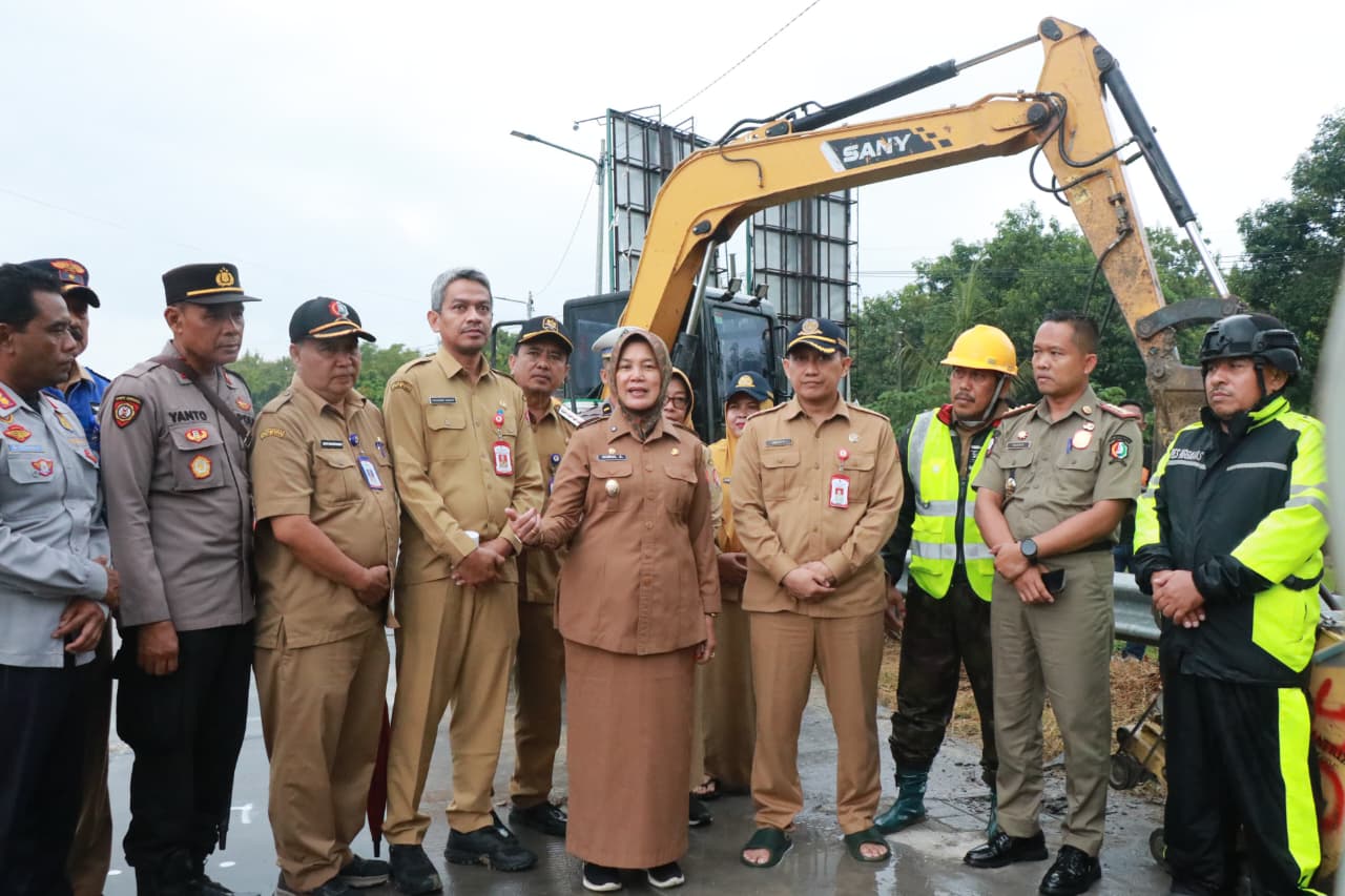Jaga Keawetan, Pemkab Bojonegoro Pasang Portal di Jembatan TBB
