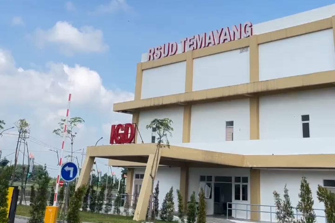 Izin Operasional Nyantol, Grand Opening RSUD Temayang Bojonegoro Molor