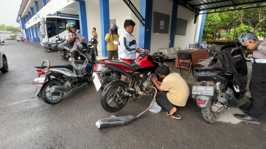 Satlantas Polres Bojonegoro Amankan 23 Motor Knalpot Brong