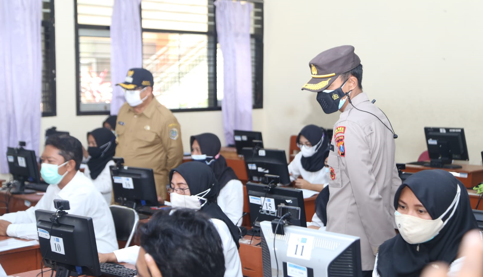Wakapolres Tulungagung Dampingi Bupati Tinjau Pelaksanaan Ujian Kompetensi Teknis Tahap 1 PPPK Di Tu