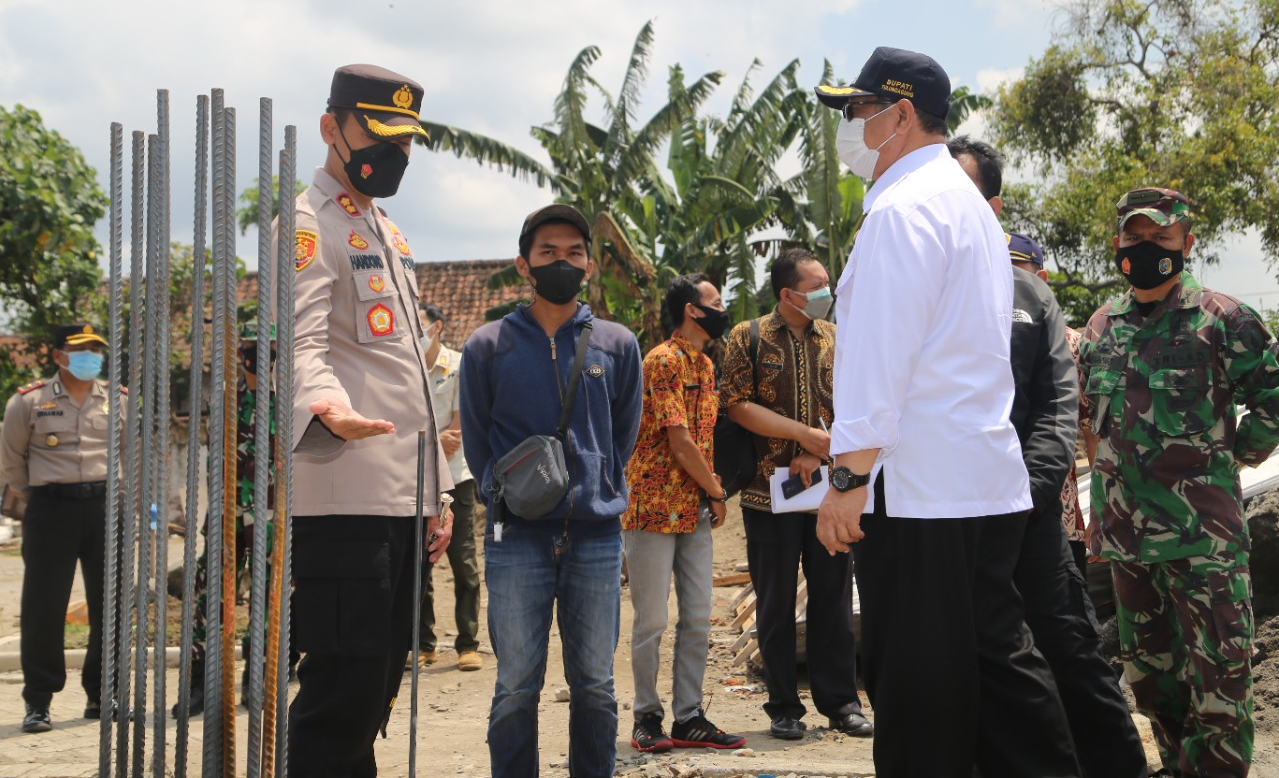Kapolres Tulungagung Dampingi Bupati Tinjau  Pelaksanaan Pekerjaan Konstruksi dan Peresmian Jalur De