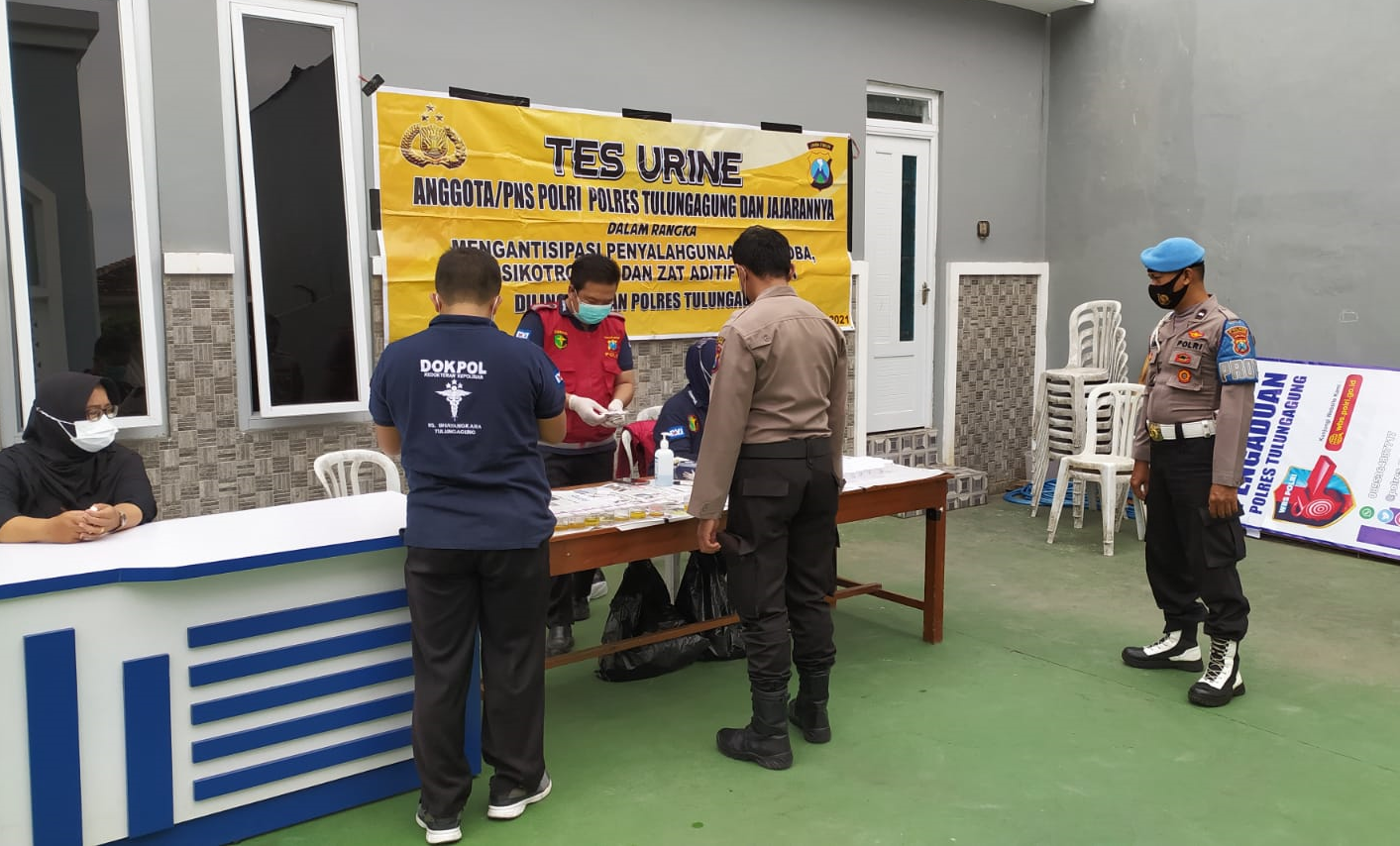 Puluhan Personil Polres Tulungagung Di Tes Urine