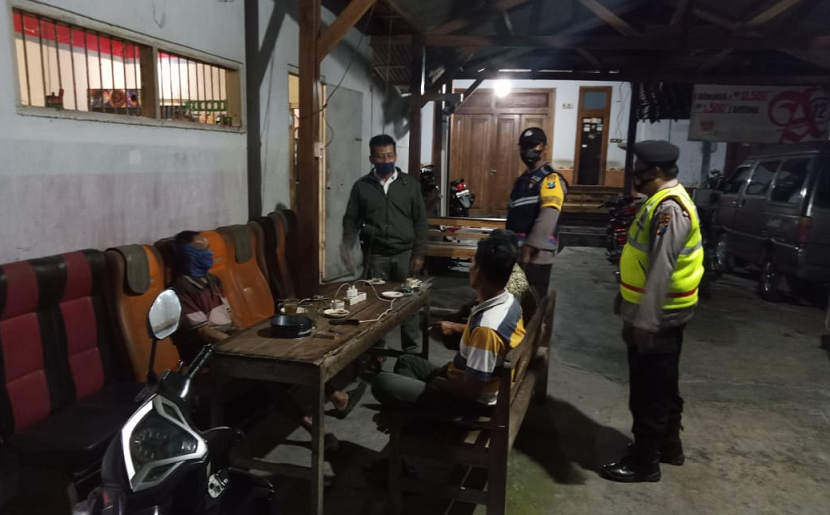 Polsek Boyolangu Polres Tulungagung Patroli KRYD Dan Pendisiplinan Prokes 