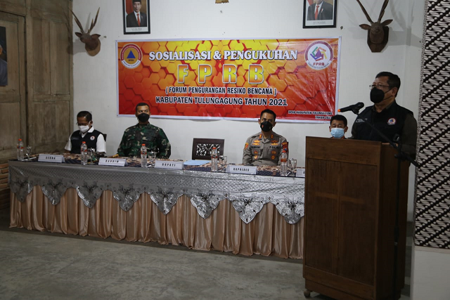 Kapolres Tulungagung Hadiri Sosialisasi dan Pengukuhan FPRB Tahun 2021