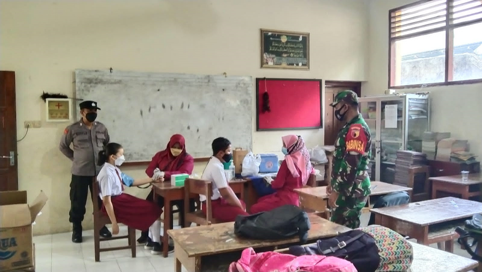 Ratusan Pelajar SD di Kecamatan Kauman Tulungagung Ikut Vaksinasi Dosis 1