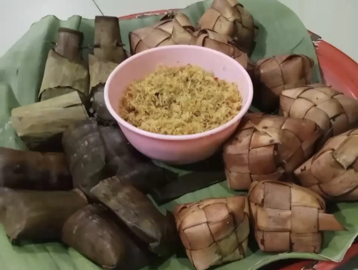 Ketupat Lepet warnai lebaran Idul Fitri 2026