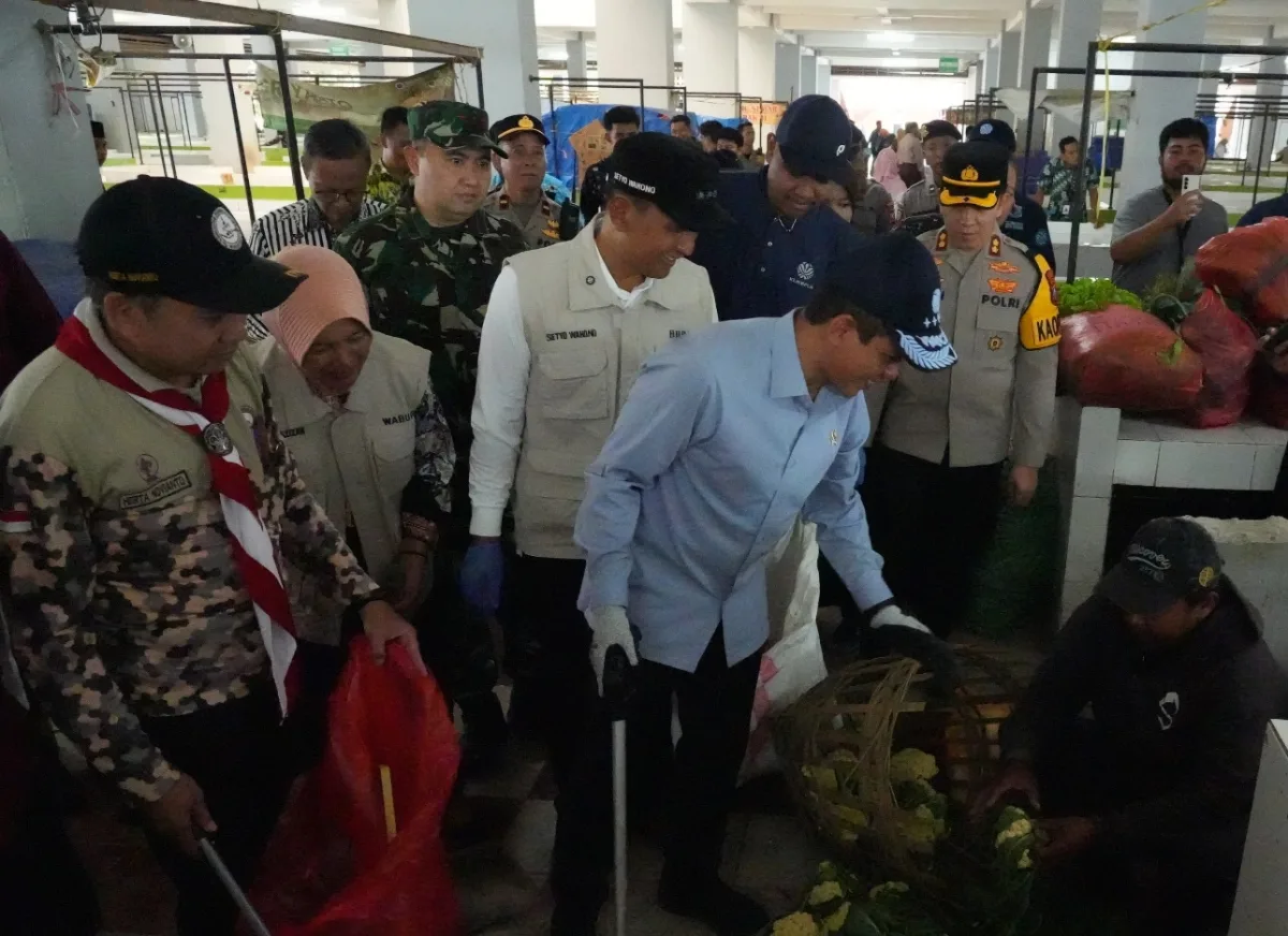 Laksanakan Gerakan ASRI, Bupati Wahono Harapkan Bojonegoro Raih Adipura