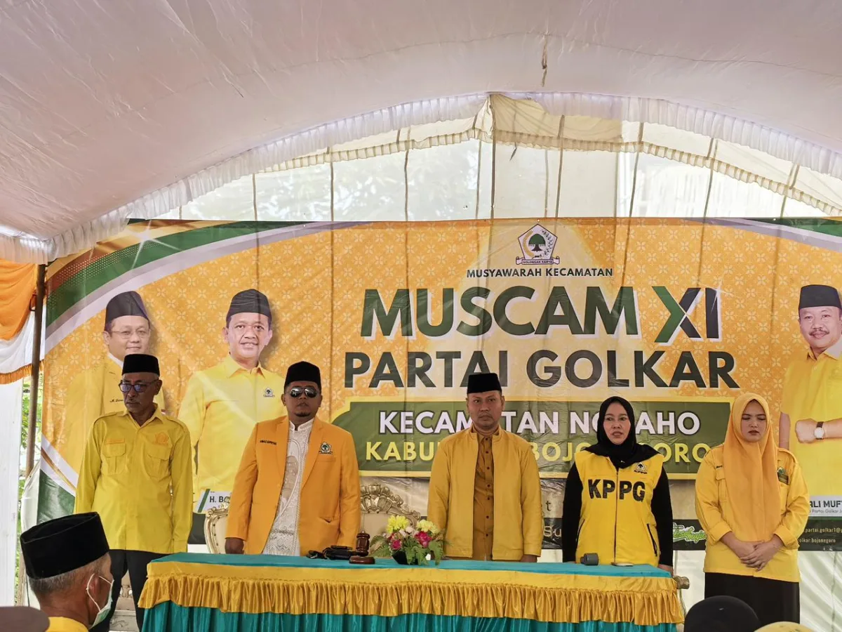 Barisan Pengurus DPD Golkar Bojonegoro