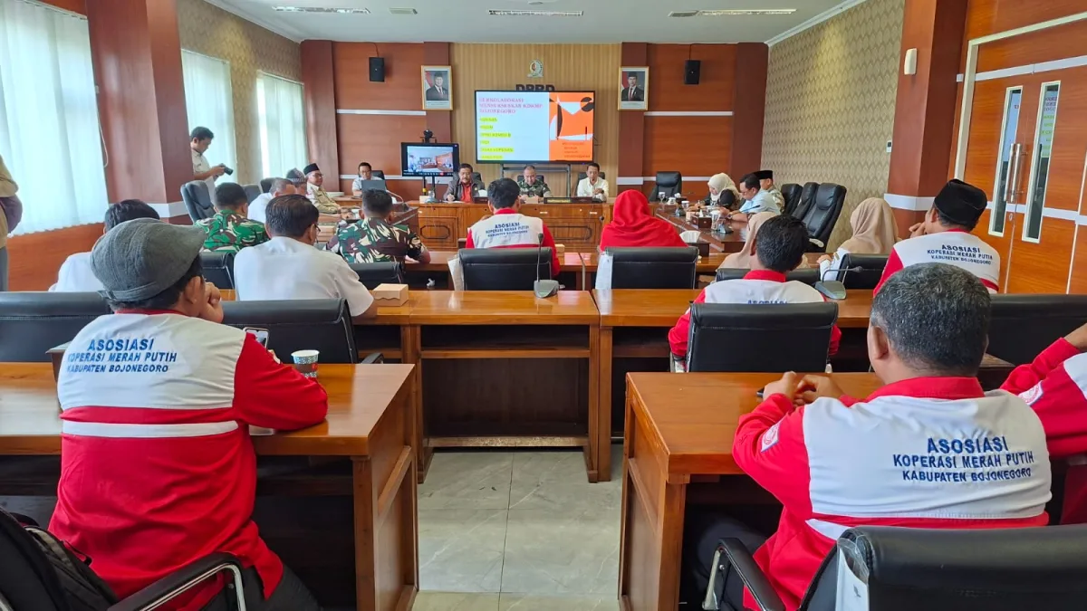 Rapat KDKMP di DPRD Bojonegoro. Rabu (15/4) . Foto : suarasatu.com