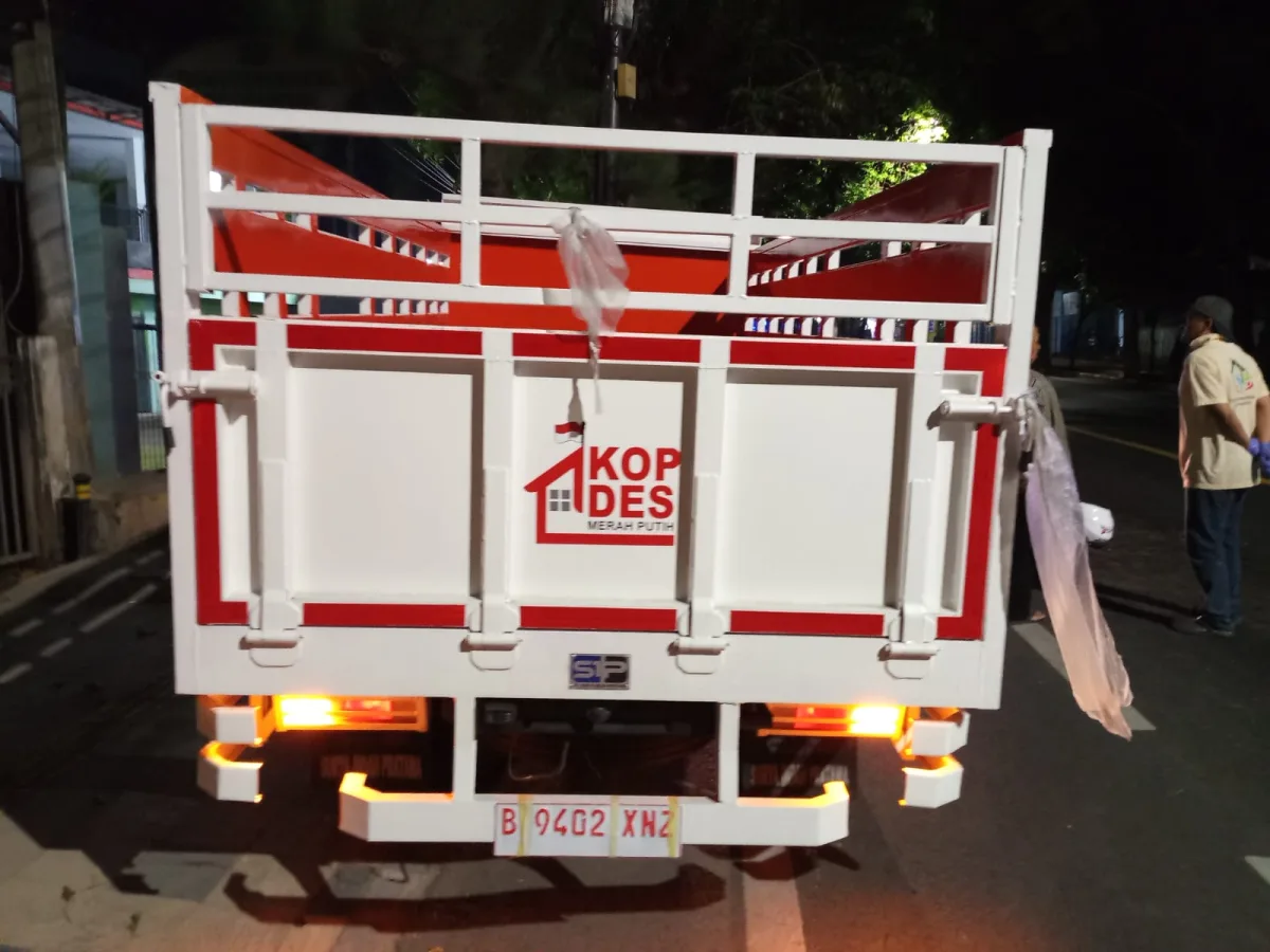 Ttuk bertuliskan Kopdes alami laka di Tuban