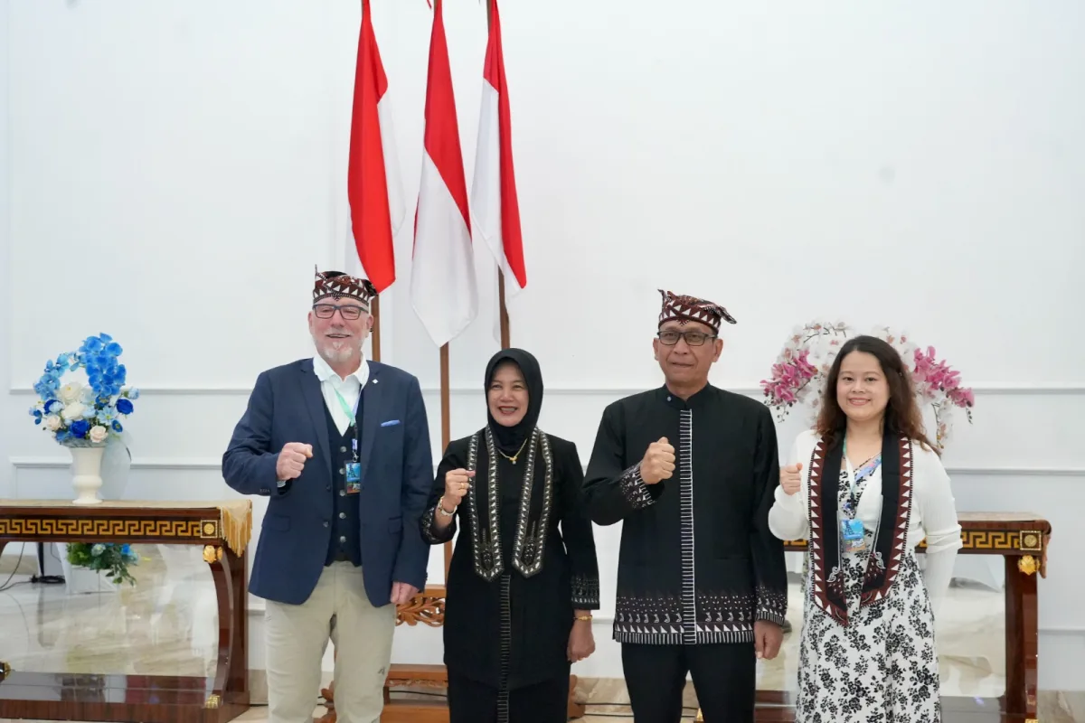 Bupati dan wabup Bojonegoro bersama tim Assesor Geopark. Senin (27/7/2026).