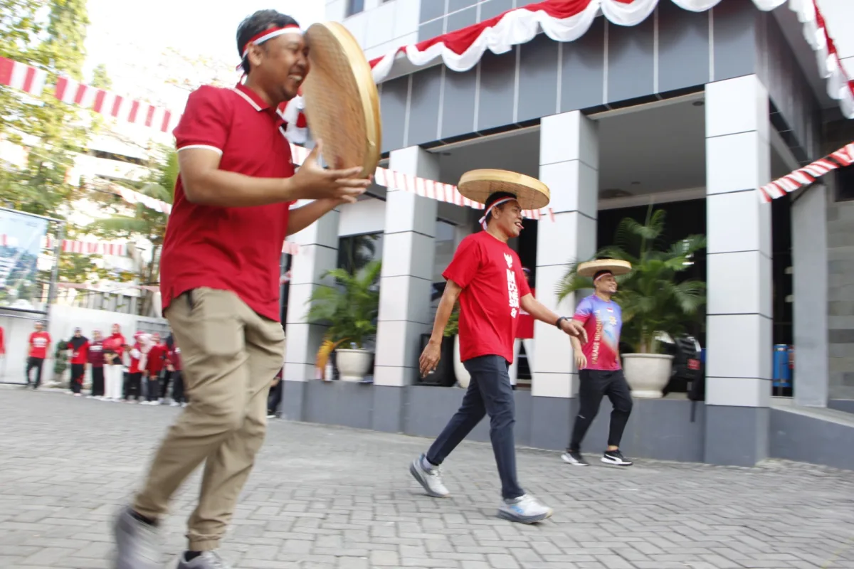 Nyunggi Tampah, salah satu lomba di ajang BKPP Cup 2026