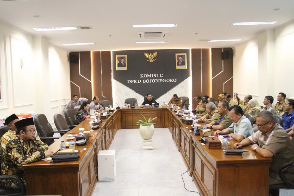 Gerah Dropping Air Cuma Jadi Solusi Tambal Sulam, DPRD Bojonegoro Tuntut Solusi Permanen!