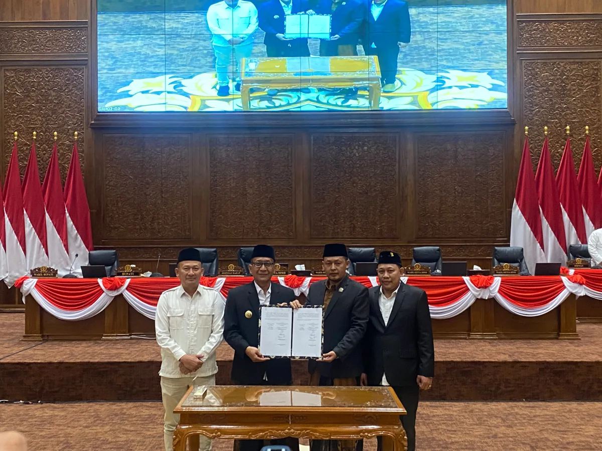 Rapat Paripurna Bersama DPRD, Pemkab Bojonegoro Ajukan RAPBD 2027 dan 9 Prioritas